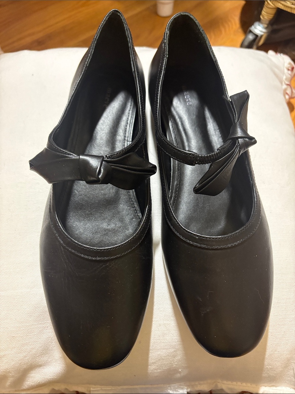 NWOT Maeve Black Bow Mary Jane Flats for Women